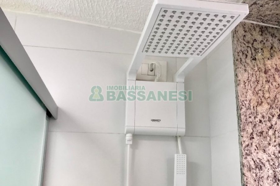 Pavilhão com 450m², no bairro São Ciro em Caxias do Sul para Alugar