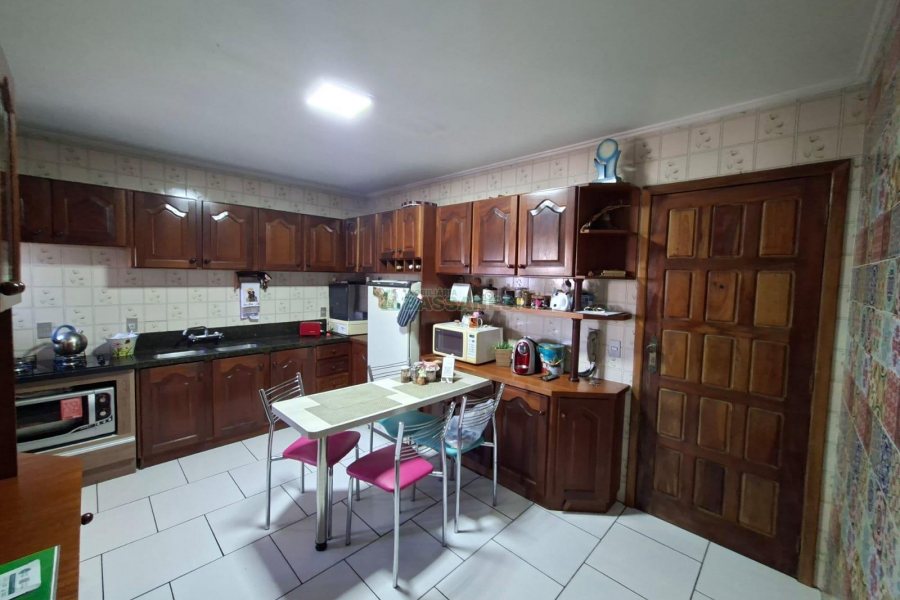 Apartamento com 84m², 3 dormitórios, 1 vaga, no bairro Pio X em Caxias do Sul para Comprar