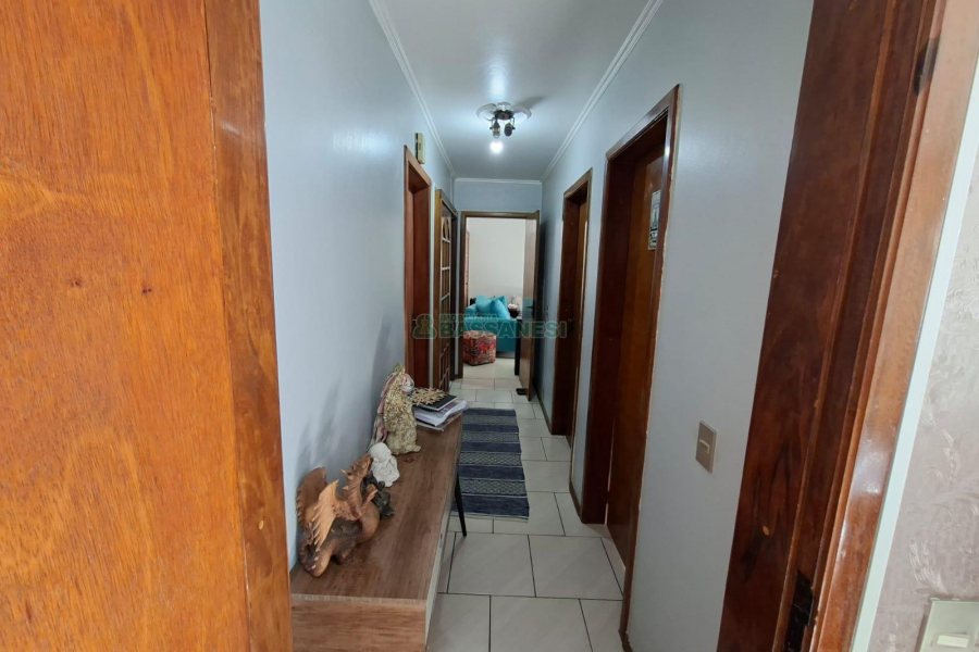 Apartamento com 84m², 3 dormitórios, 1 vaga, no bairro Pio X em Caxias do Sul para Comprar