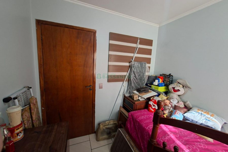 Apartamento com 84m², 3 dormitórios, 1 vaga, no bairro Pio X em Caxias do Sul para Comprar