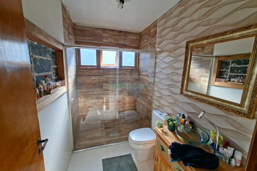 Apartamento com 84m², 3 dormitórios, 1 vaga, no bairro Pio X em Caxias do Sul para Comprar