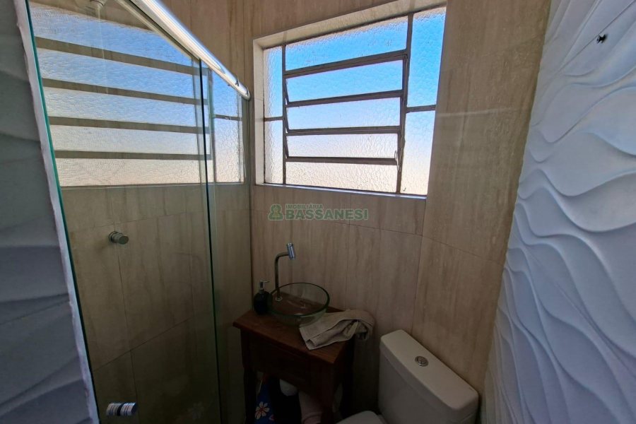 Apartamento com 84m², 3 dormitórios, 1 vaga, no bairro Pio X em Caxias do Sul para Comprar