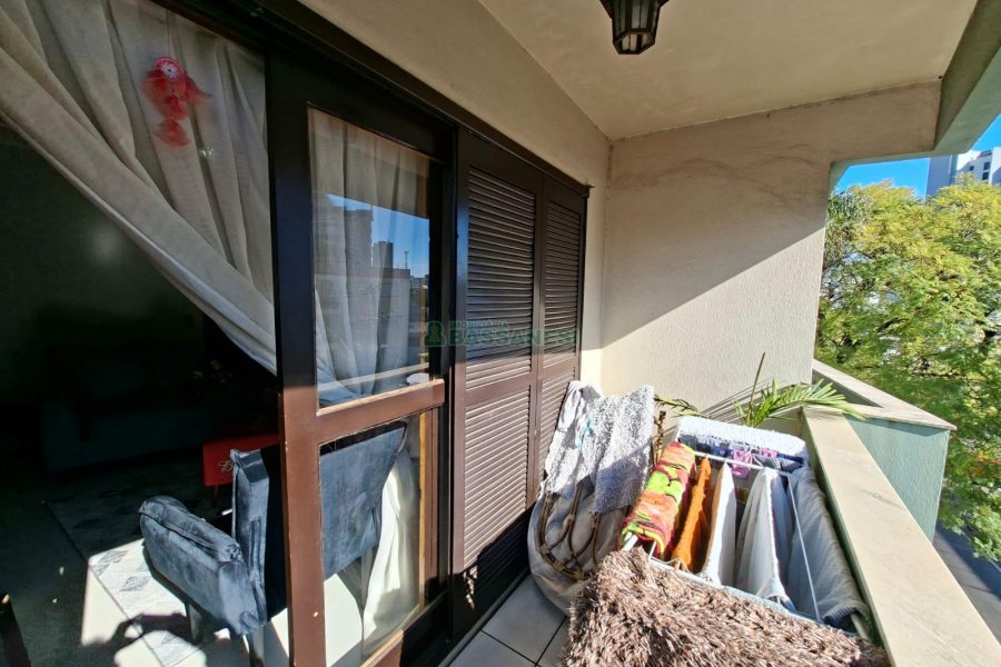 Apartamento com 84m², 3 dormitórios, 1 vaga, no bairro Pio X em Caxias do Sul para Comprar