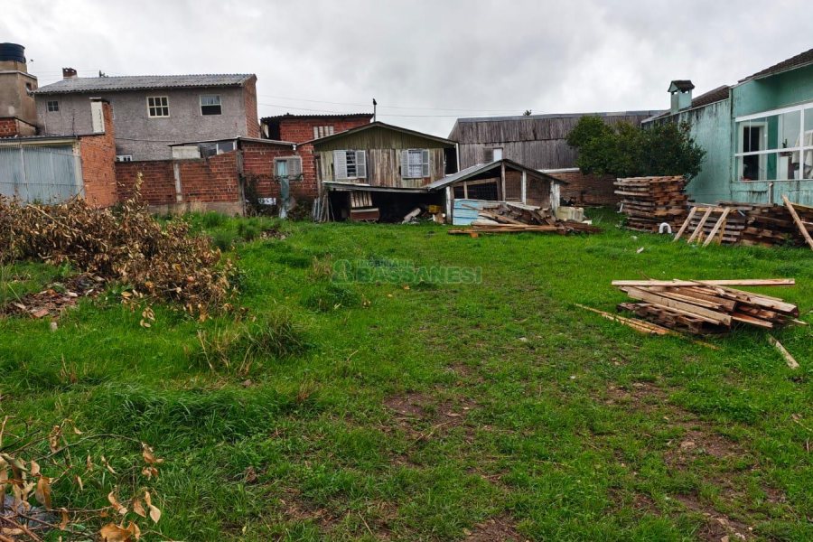 Terreno, no bairro Sanvitto em Caxias do Sul para Comprar