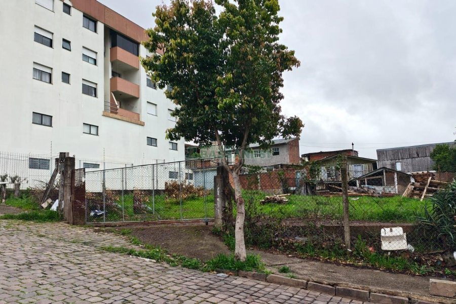 Terreno, no bairro Sanvitto em Caxias do Sul para Comprar