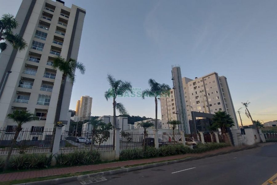 Apto Mobiliado com 42m², 2 dormitórios, 1 vaga, no bairro Panazzolo em Caxias do Sul para Alugar