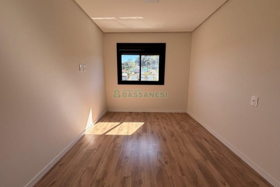 Apartamento com 72m², 2 dormitórios, 2 vagas, no bairro São Luiz em Caxias do Sul para Alugar