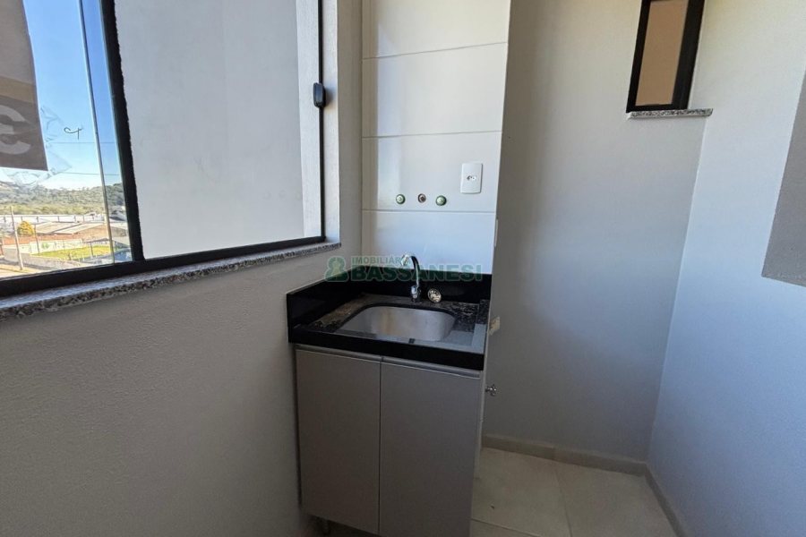 Apartamento com 72m², 2 dormitórios, 2 vagas, no bairro São Luiz em Caxias do Sul para Alugar