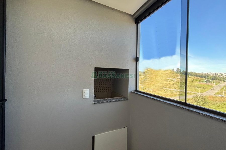 Apartamento com 72m², 2 dormitórios, 2 vagas, no bairro São Luiz em Caxias do Sul para Alugar
