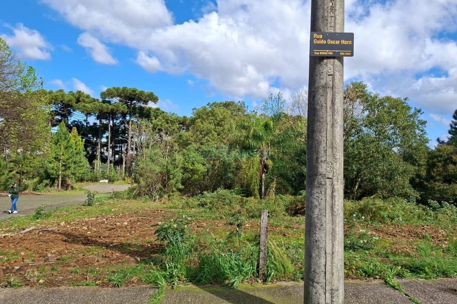Terreno com 1080m², no bairro Vila Horn em Caxias do Sul para Comprar