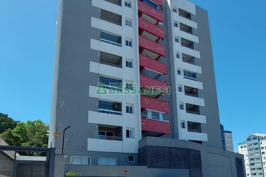 Apartamento com 50m², 1 dormitório, 1 vaga, no bairro Lourdes em Caxias do Sul para Comprar