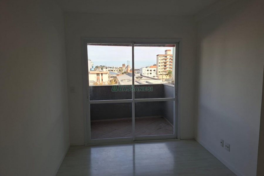 Apartamento com 50m², 1 dormitório, 1 vaga, no bairro Lourdes em Caxias do Sul para Comprar