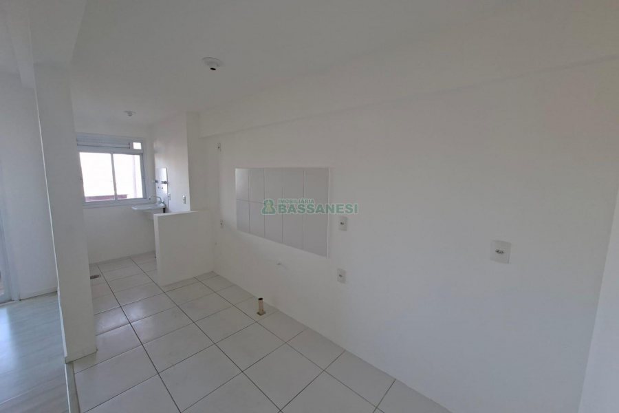 Apartamento com 50m², 1 dormitório, 1 vaga, no bairro Lourdes em Caxias do Sul para Comprar