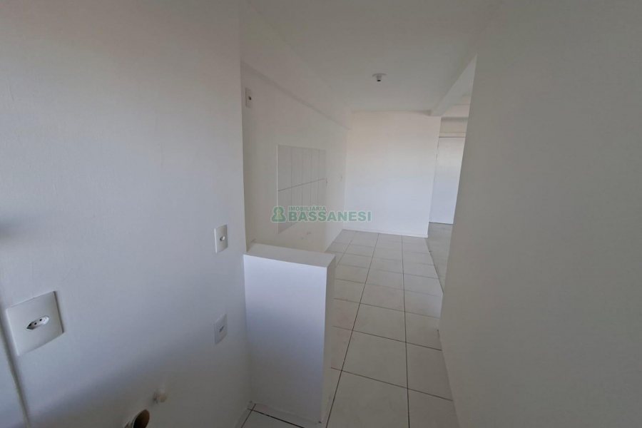 Apartamento com 50m², 1 dormitório, 1 vaga, no bairro Lourdes em Caxias do Sul para Comprar