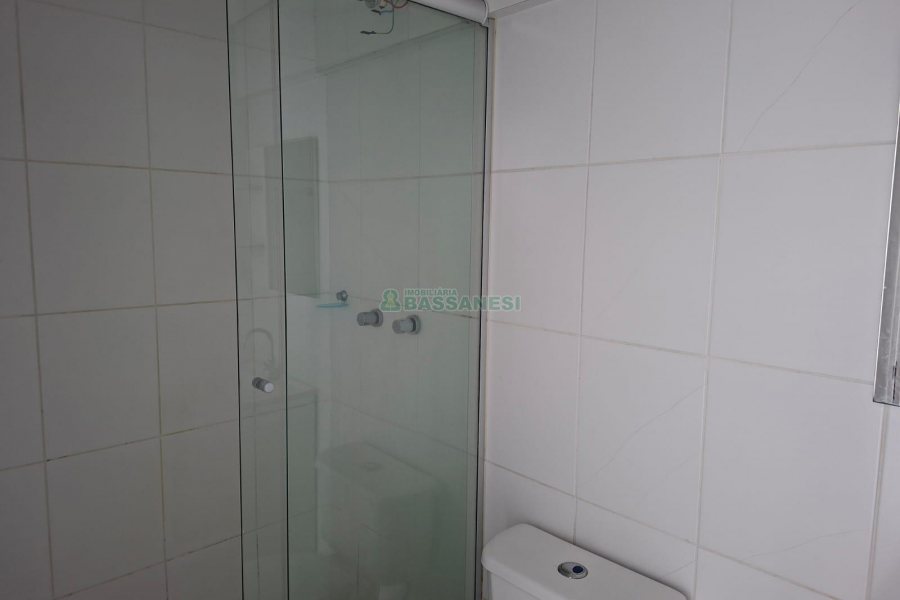 Apartamento com 50m², 1 dormitório, 1 vaga, no bairro Lourdes em Caxias do Sul para Comprar