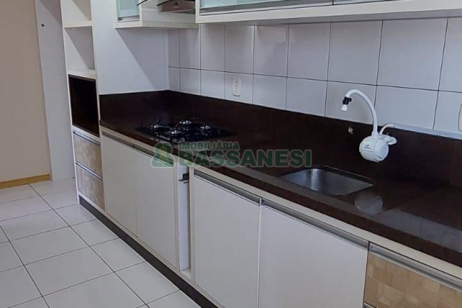 Apartamento com 70m², 3 dormitórios, 1 vaga, no bairro Santa Lúcia em Caxias do Sul para Alugar
