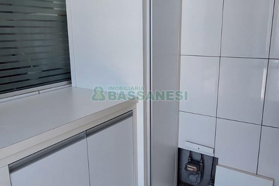 Apartamento com 70m², 3 dormitórios, 1 vaga, no bairro Santa Lúcia em Caxias do Sul para Alugar