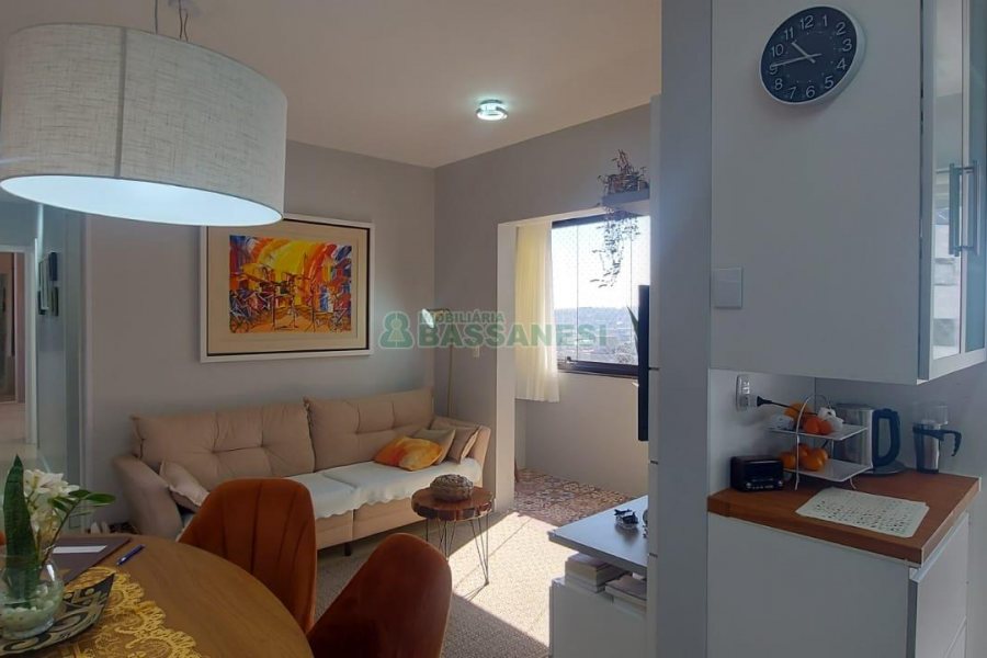 Apartamento com 57m², 2 dormitórios, 1 vaga, no bairro Sagrada Família em Caxias do Sul para Comprar