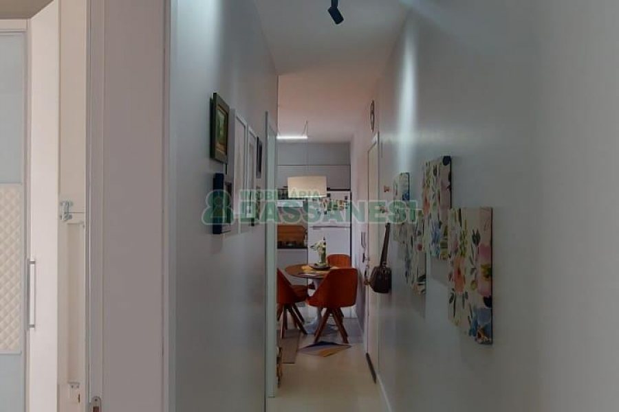 Apartamento com 57m², 2 dormitórios, 1 vaga, no bairro Sagrada Família em Caxias do Sul para Comprar