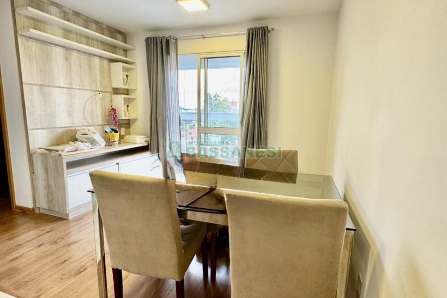 Apto Mobiliado com 60m², 2 dormitórios, 1 vaga, no bairro Vinhedos em Caxias do Sul para Alugar