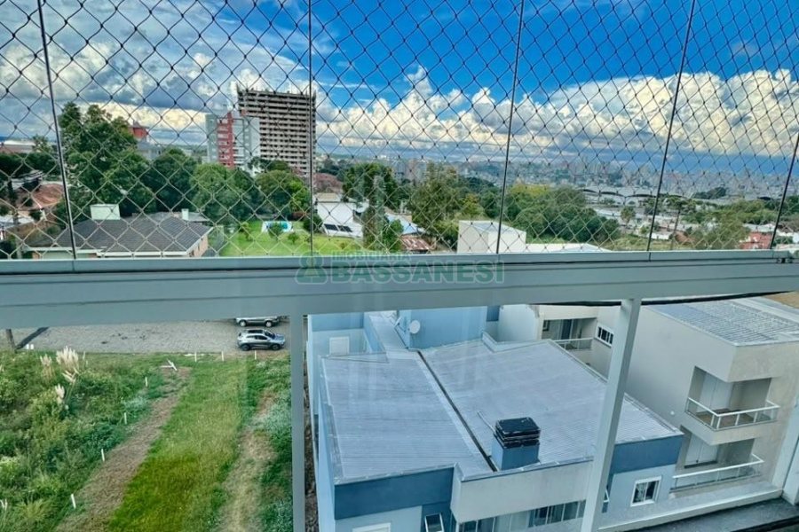 Apto Mobiliado com 60m², 2 dormitórios, 1 vaga, no bairro Vinhedos em Caxias do Sul para Alugar