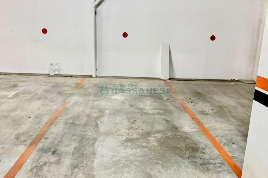 Apto Mobiliado com 60m², 2 dormitórios, 1 vaga, no bairro Vinhedos em Caxias do Sul para Alugar