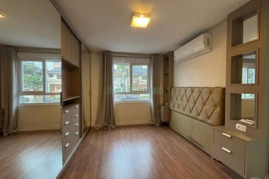 Apartamento com 92m², 3 dormitórios, 2 vagas, no bairro Cinqüentenário em Caxias do Sul para Alugar
