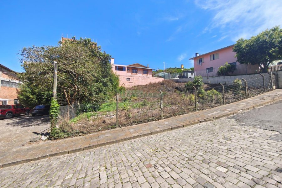 Terreno, no bairro Sagrada Família em Caxias do Sul para Comprar