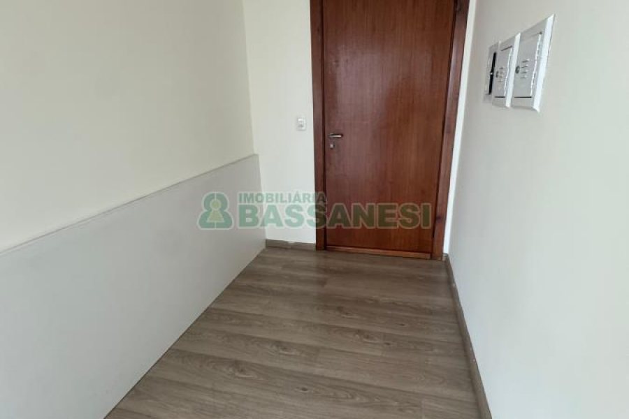 Sala com 70m², no bairro São Pelegrino em Caxias do Sul para Alugar