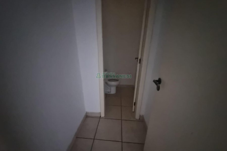 Loja com 160m², no bairro Pio X em Caxias do Sul para Alugar