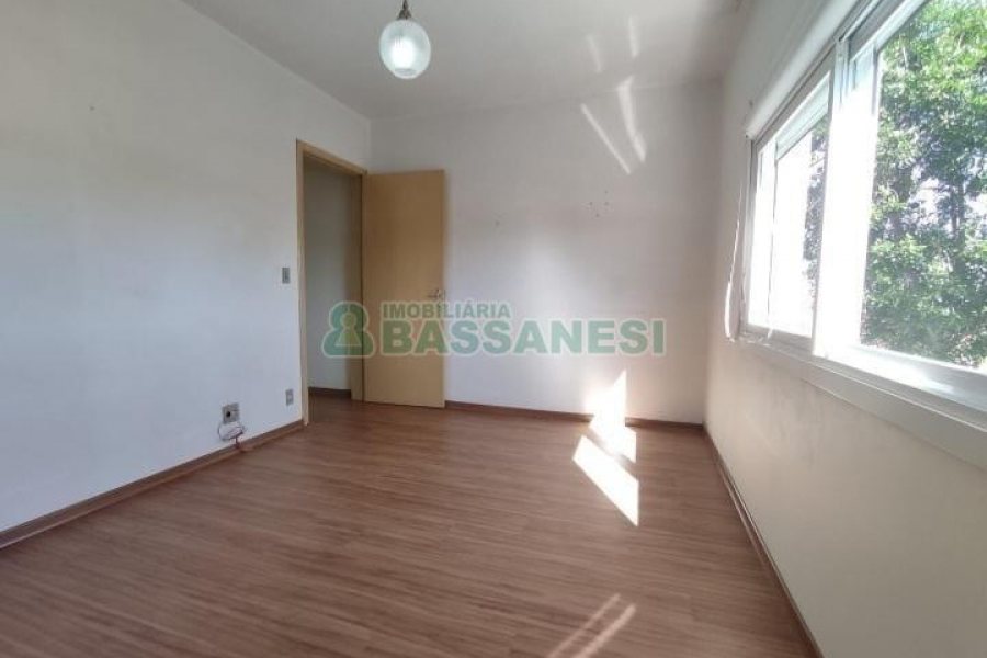 Apartamento com 53m², 1 dormitório, 1 vaga, no bairro Cinqüentenário em Caxias do Sul para Comprar