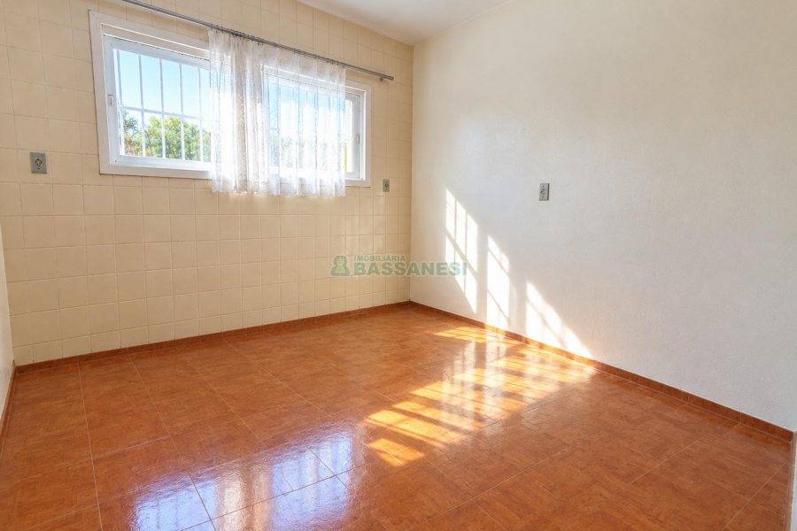 Apartamento com 53m², 1 dormitório, 1 vaga, no bairro Cinqüentenário em Caxias do Sul para Comprar