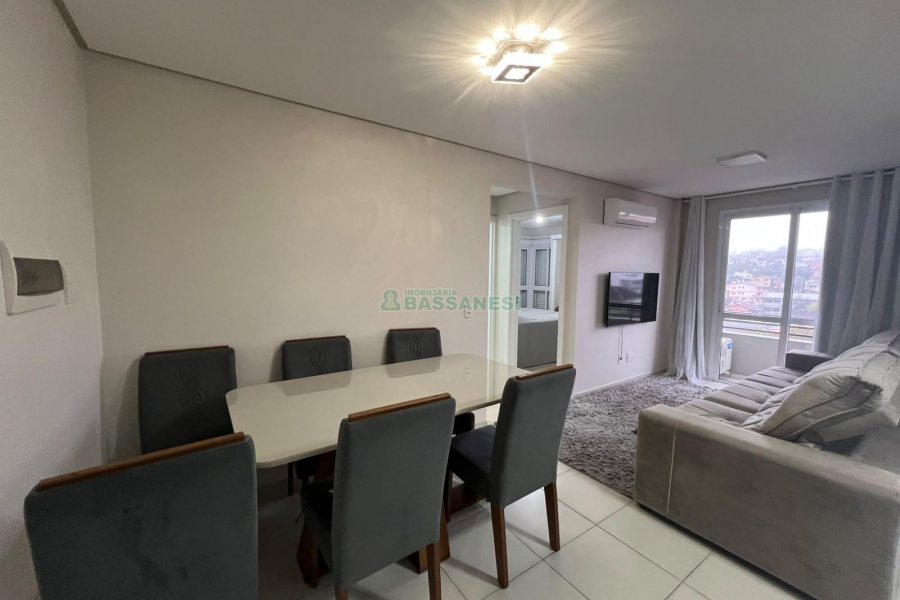 Apto Mobiliado com 65m², 2 dormitórios, 2 vagas, no bairro Cruzeiro em Caxias do Sul para Alugar
