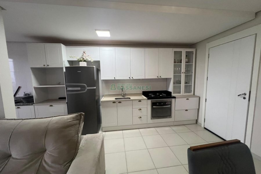 Apto Mobiliado com 65m², 2 dormitórios, 2 vagas, no bairro Cruzeiro em Caxias do Sul para Alugar