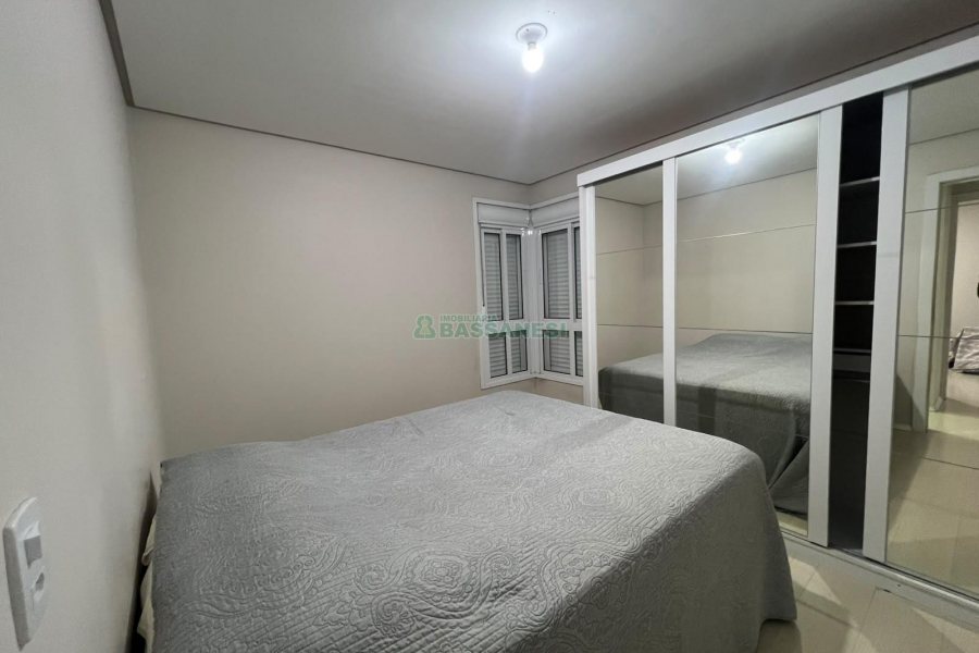 Apto Mobiliado com 65m², 2 dormitórios, 2 vagas, no bairro Cruzeiro em Caxias do Sul para Alugar
