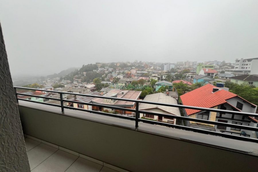 Apto Mobiliado com 65m², 2 dormitórios, 2 vagas, no bairro Cruzeiro em Caxias do Sul para Alugar