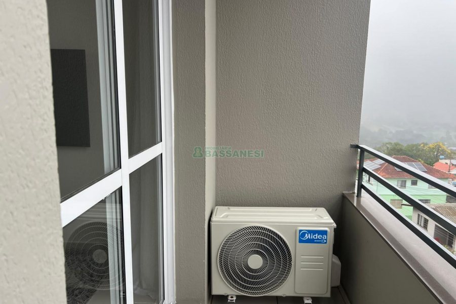 Apto Mobiliado com 65m², 2 dormitórios, 2 vagas, no bairro Cruzeiro em Caxias do Sul para Alugar