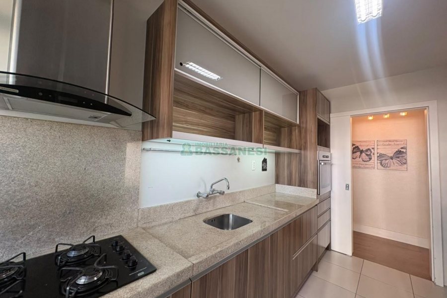 Apartamento com 110m², 2 dormitórios, 2 vagas, no bairro São Pelegrino em Caxias do Sul para Alugar