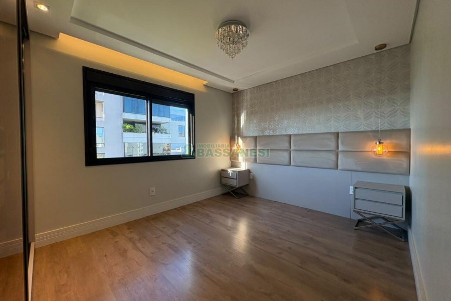 Apartamento com 110m², 2 dormitórios, 2 vagas, no bairro São Pelegrino em Caxias do Sul para Alugar