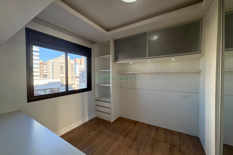 Apartamento com 110m², 2 dormitórios, 2 vagas, no bairro São Pelegrino em Caxias do Sul para Alugar