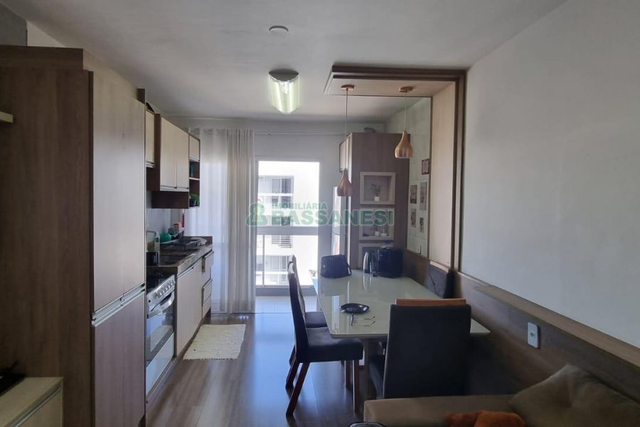 Apartamento com 60m², 2 dormitórios, 1 vaga, no bairro Santa Lúcia em Caxias do Sul para Comprar