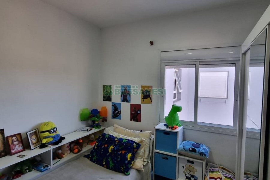 Apartamento com 60m², 2 dormitórios, 1 vaga, no bairro Santa Lúcia em Caxias do Sul para Comprar