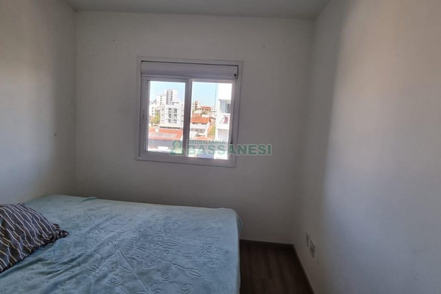Apartamento com 60m², 2 dormitórios, 1 vaga, no bairro Santa Lúcia em Caxias do Sul para Comprar