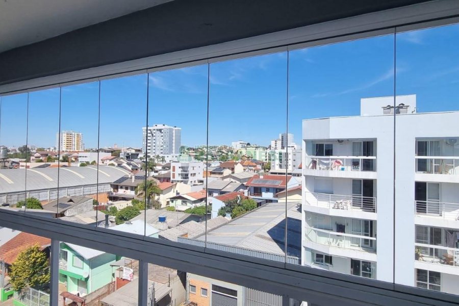 Apartamento com 60m², 2 dormitórios, 1 vaga, no bairro Santa Lúcia em Caxias do Sul para Comprar