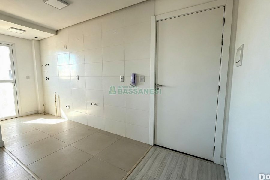 Apartamento com 54m², 2 dormitórios, no bairro Desvio Rizzo em Caxias do Sul para Alugar