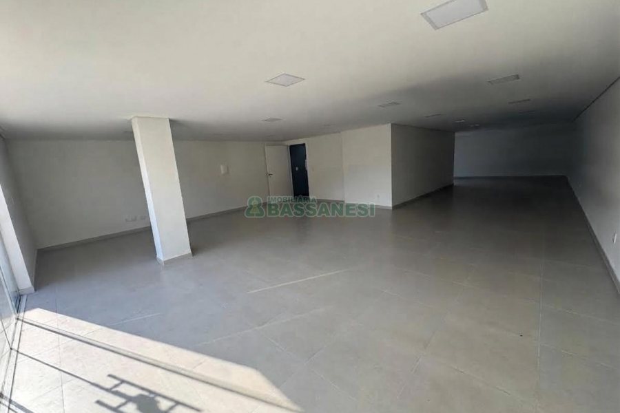 Sala com 130m², no bairro Lourdes em Caxias do Sul para Alugar
