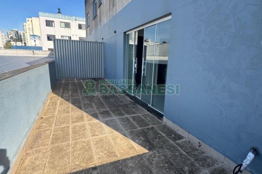 Sala com 140m², no bairro Lourdes em Caxias do Sul para Alugar