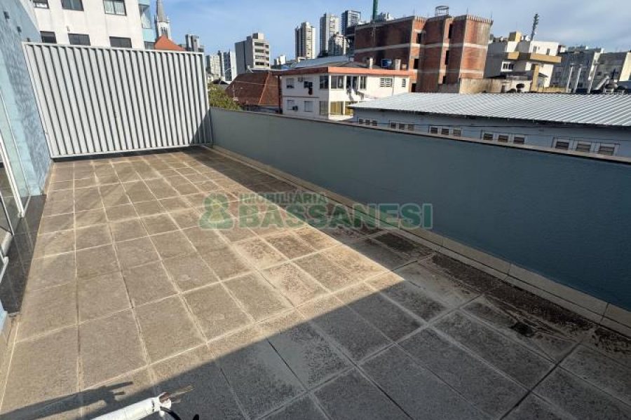 Sala com 140m², no bairro Lourdes em Caxias do Sul para Alugar