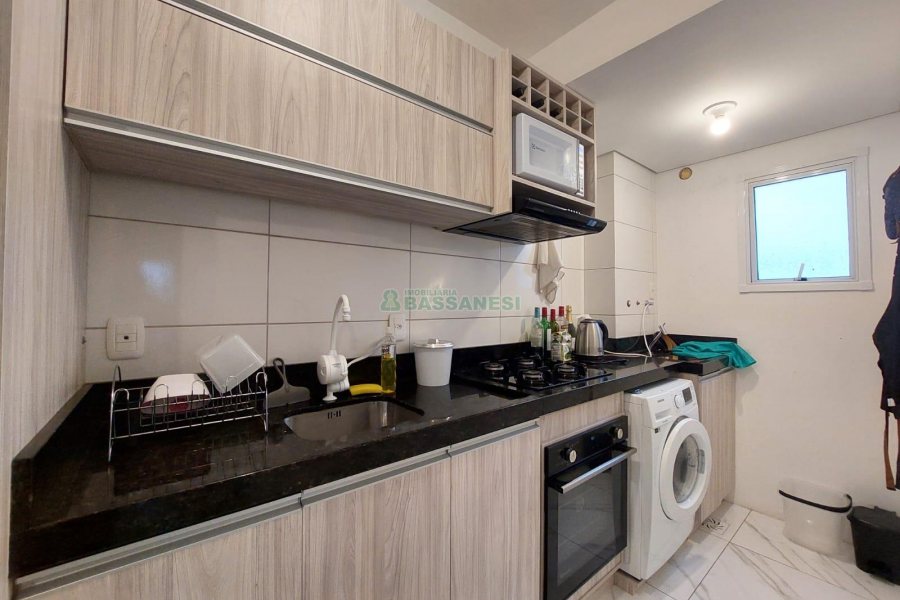 Apto Mobiliado com 57m², 2 dormitórios, 1 vaga, no bairro Santa Catarina em Caxias do Sul para Alugar