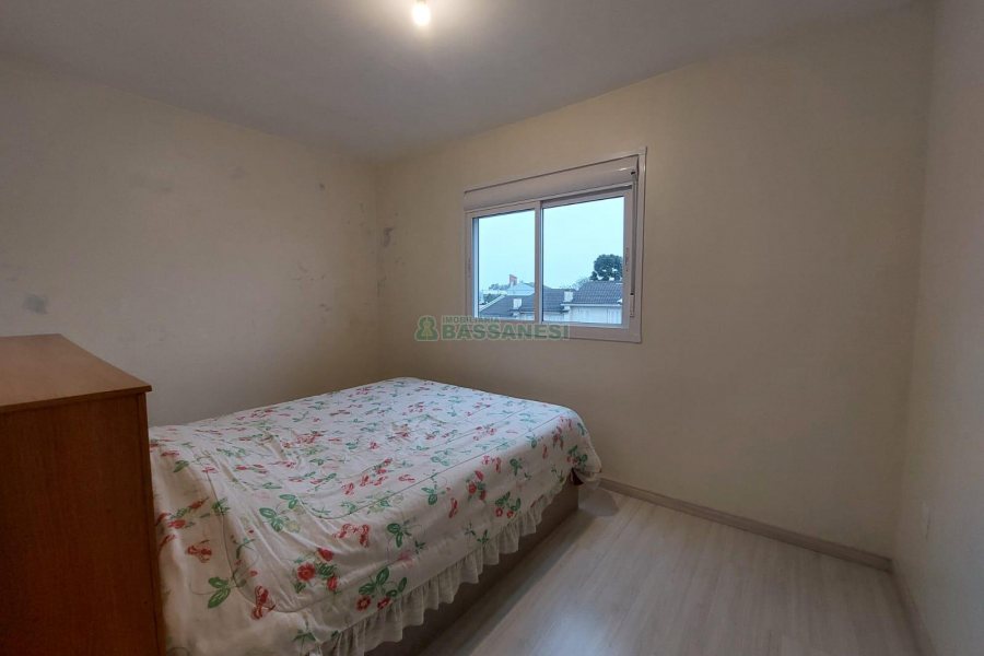 Apto Mobiliado com 57m², 2 dormitórios, 1 vaga, no bairro Santa Catarina em Caxias do Sul para Alugar